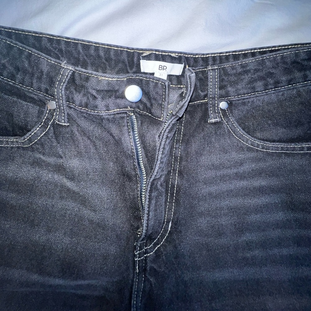 Womens Size 31 Black Ripped Jeans